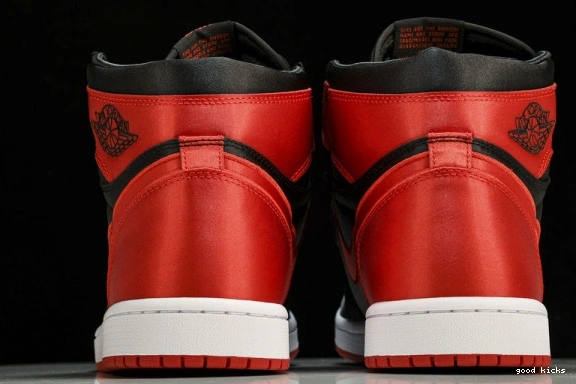 Bred  High Satin 1 FD4810-061 Retro OG  Jordan FD4810-061 0501